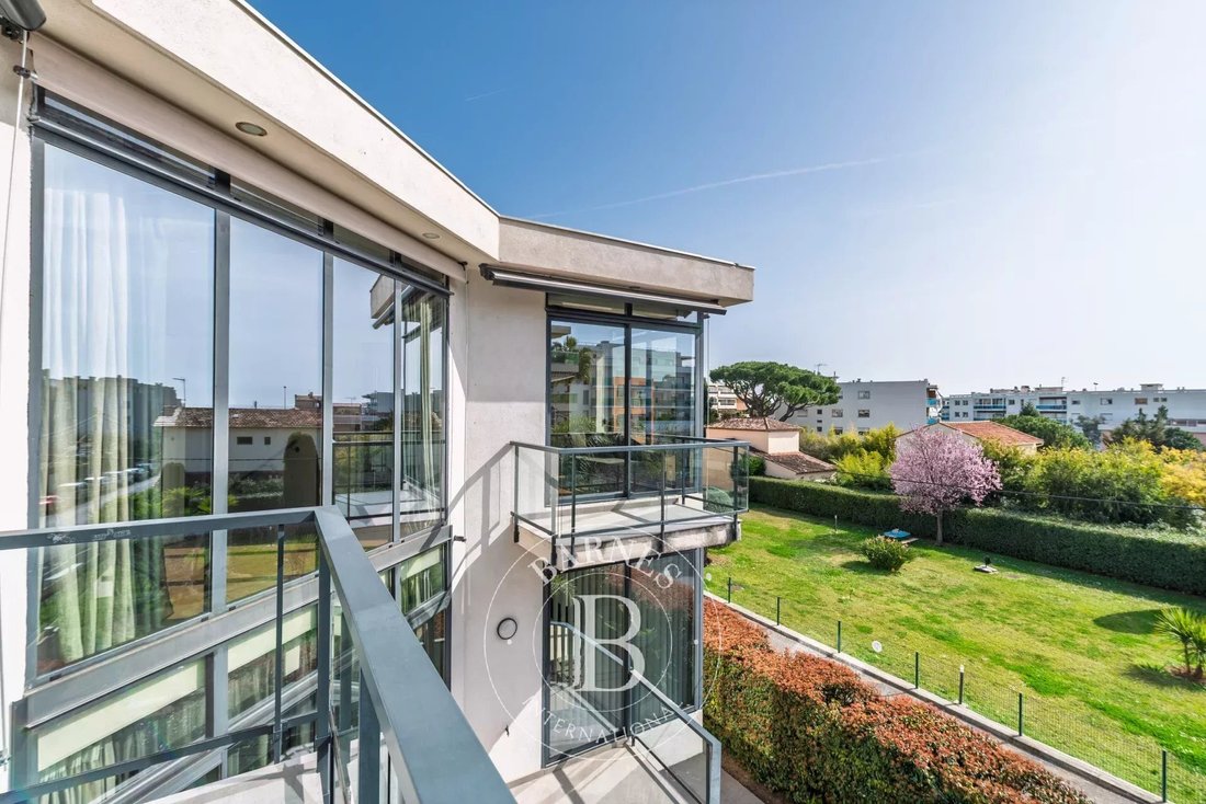 Villa in Cros de Cagnes-Les Vespins, Cagnes-sur-Mer, France 3 - 17366487