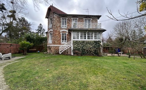 House in Le Vésinet, Ile-de-France, France 1