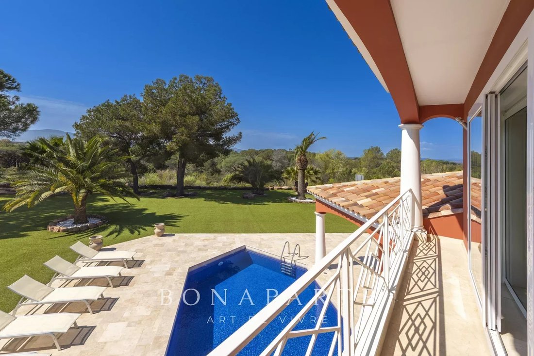 Villa in Exterieurs, Frejus, France 5 - 17357998