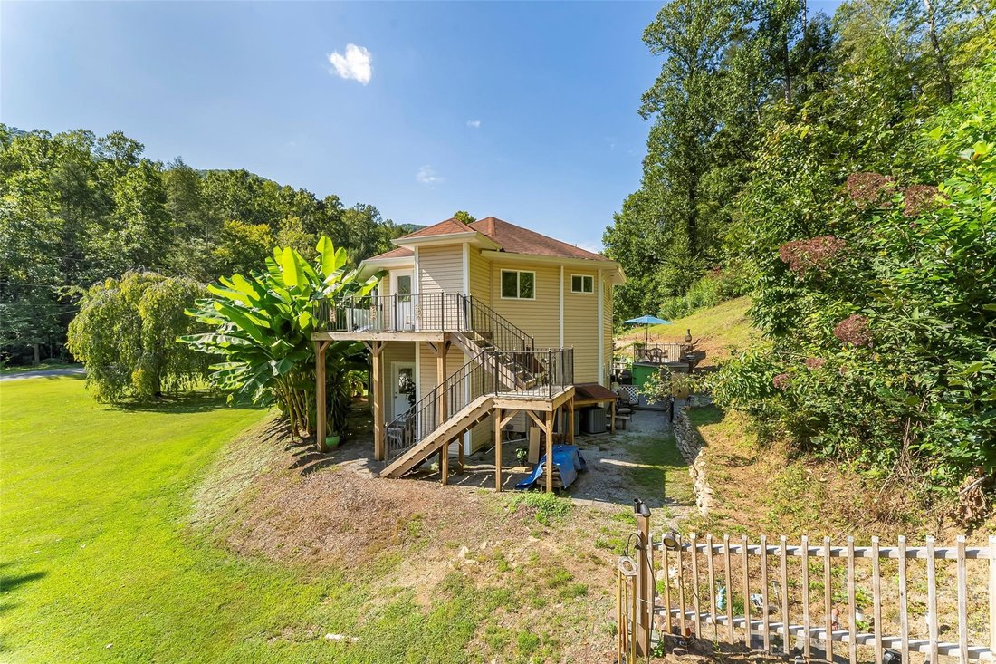 House in Marion, North Carolina, United States 4 - 16158541