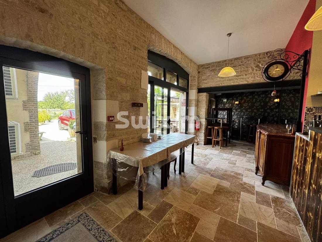 House in Noyers, Bourgogne – Franche-Comté, France 3 - 15976462