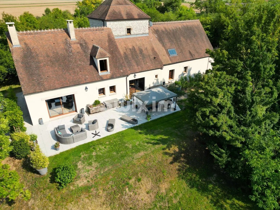 House in Grimault, Bourgogne – Franche-Comté, France 2 - 16038632