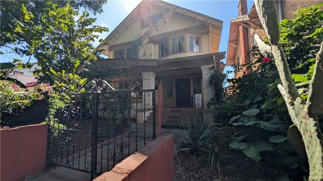 Los Angeles, California, United States 5 - 17366547