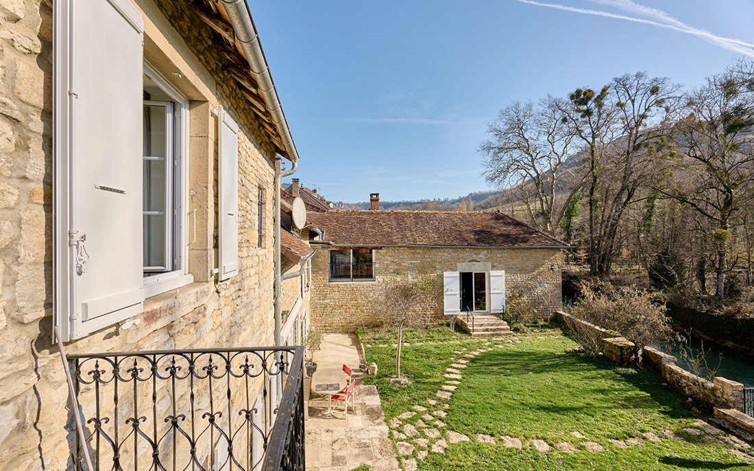 Villa in Voiteur, Bourgogne – Franche-Comté, France 2 - 17358180
