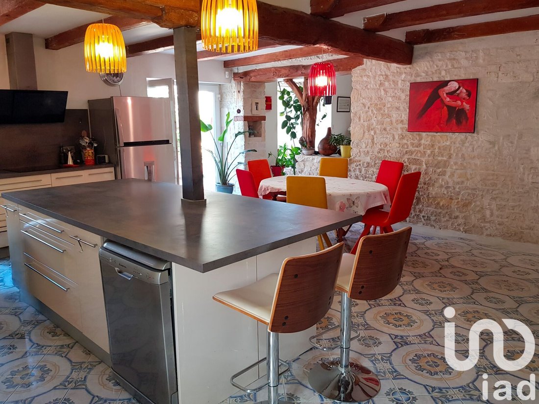 House in Saint-Medard-d'Aunis, Nouvelle-Aquitaine, France 3 - 17361452