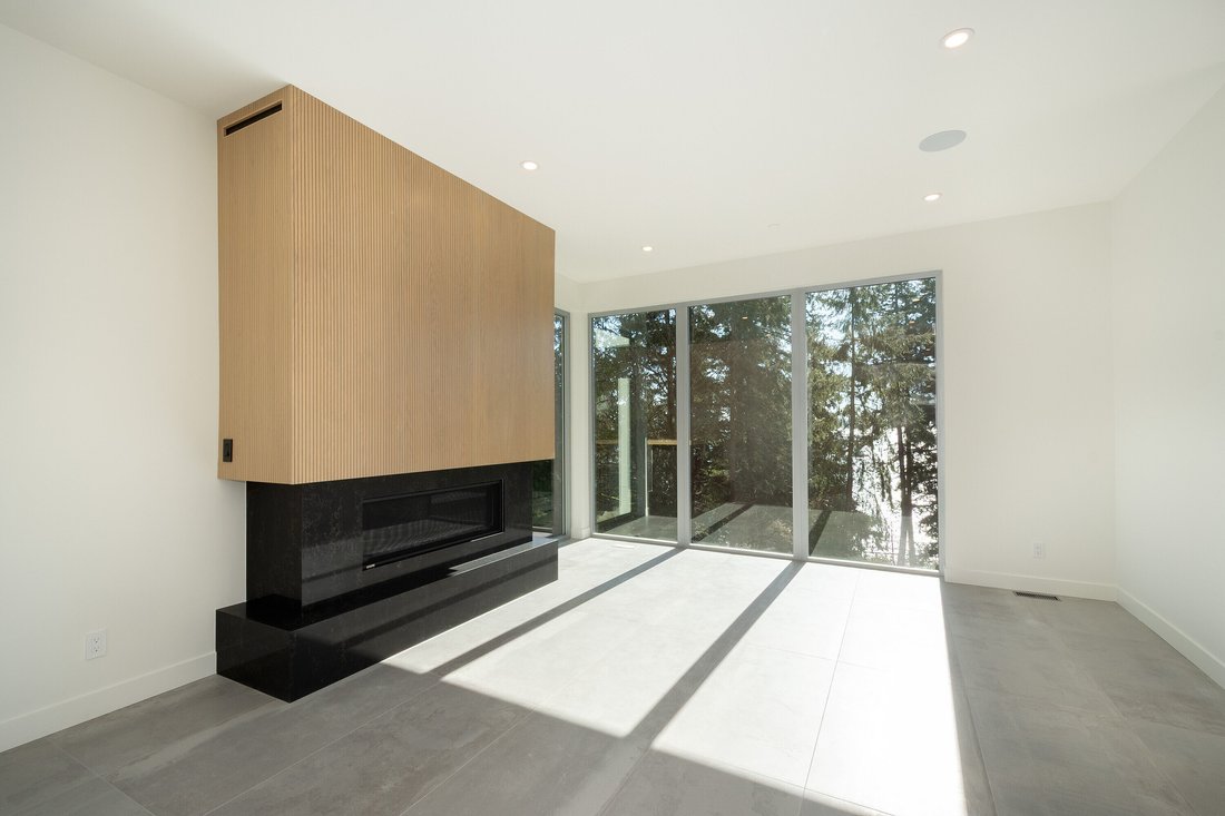House in West Vancouver, British Columbia, Canada 4 - 17361472