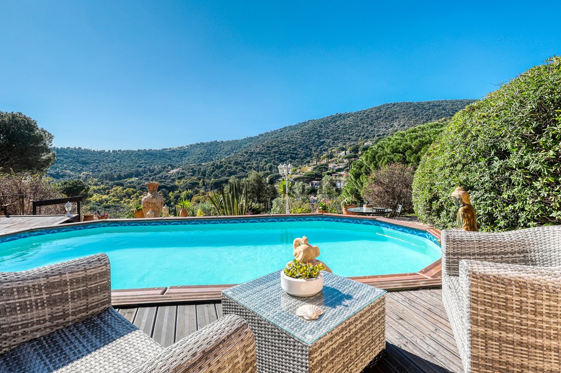 Casa a Le Lavandou, Provenza-Alpi-Costa Azzurra, Francia 2 - 17360164