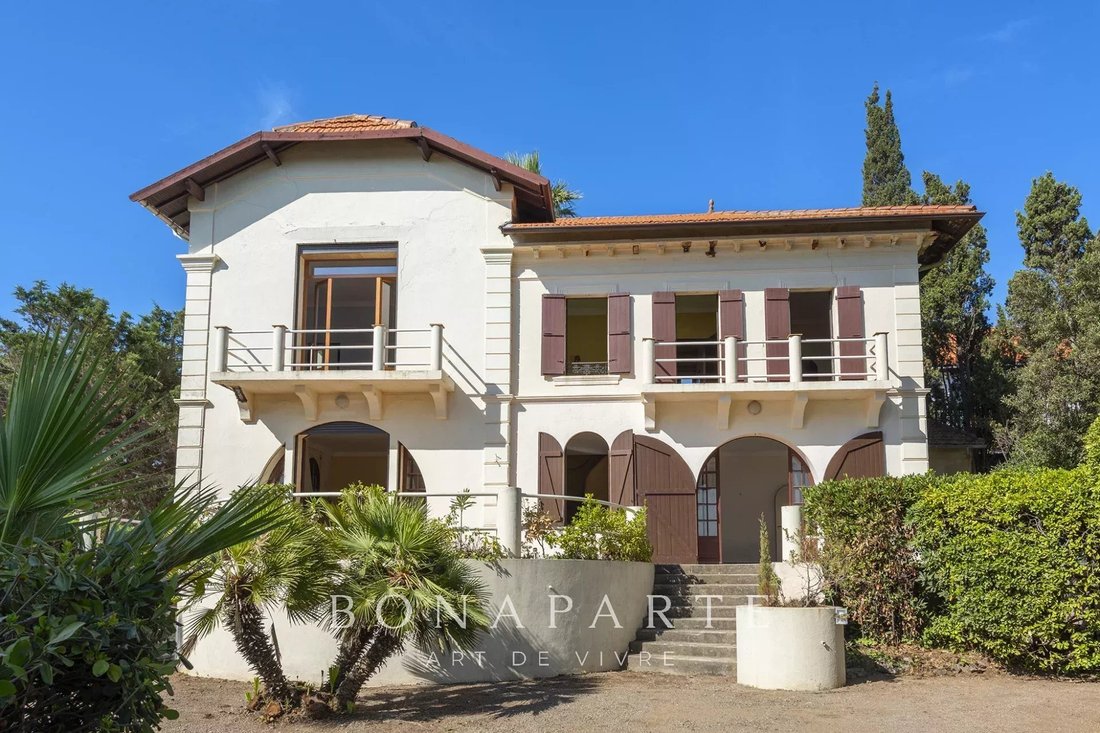 Villa in Frejus, Provence-Alpes-Côte d'Azur, France 5 - 17358041