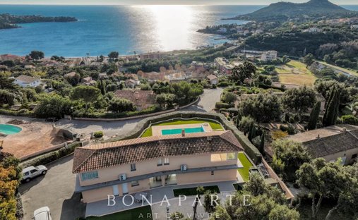 House in Le Dramont-Agay-Anthéor-Le Trayas, Saint-Raphaël, France 1