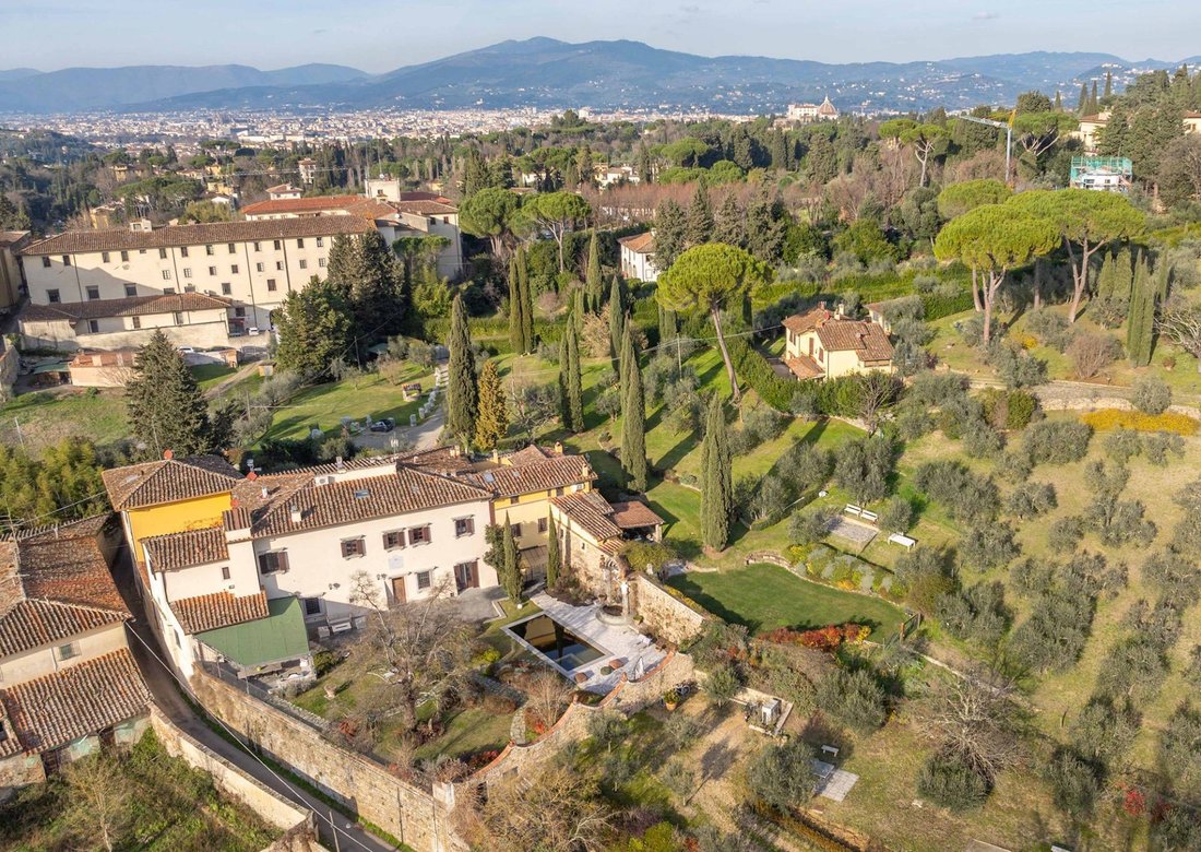Villa in Two Roads - San Gaggio, Florence, Italy 5 - 17024214