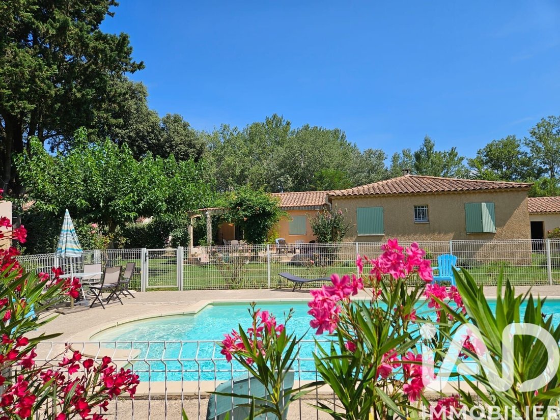 House in Orgon, Provence-Alpes-Côte d'Azur, France 1 - 17362093