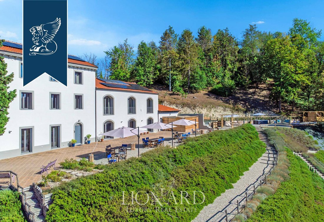 Villa in Rosignano Monferrato, Piedmont, Italy 1 - 16735501