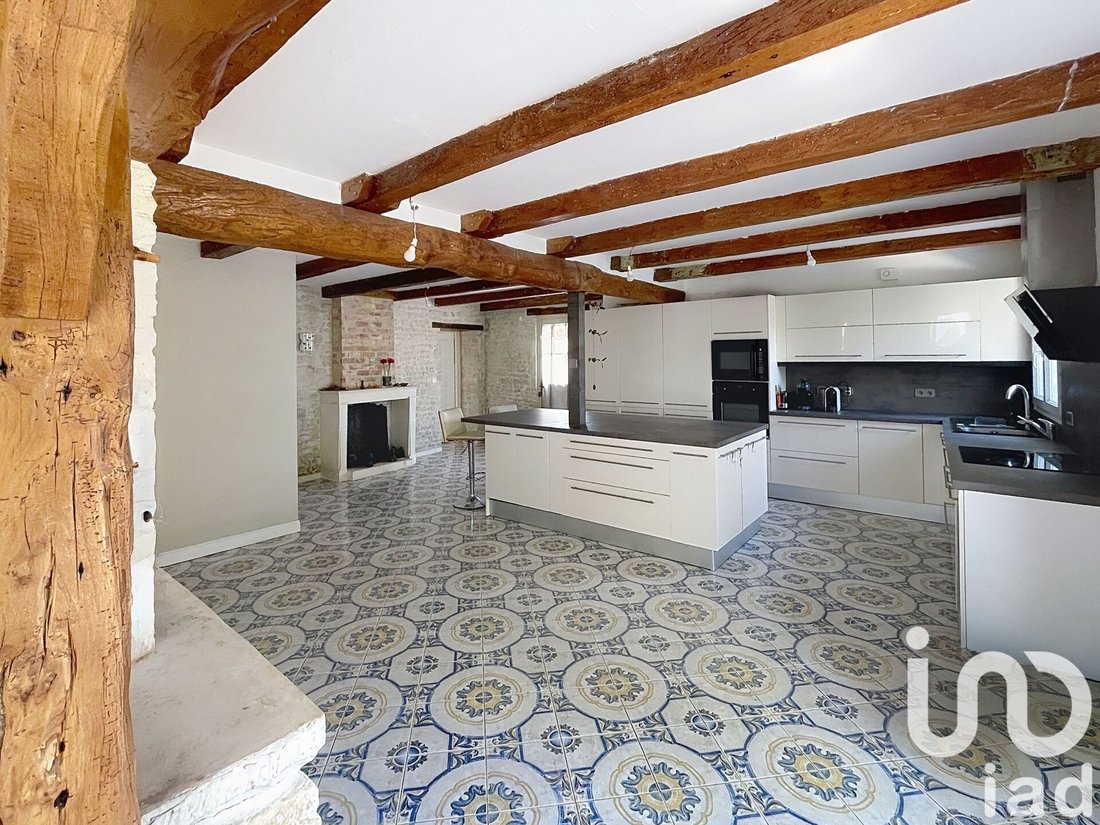 House in Saint-Medard-d'Aunis, Nouvelle-Aquitaine, France 4 - 17361452