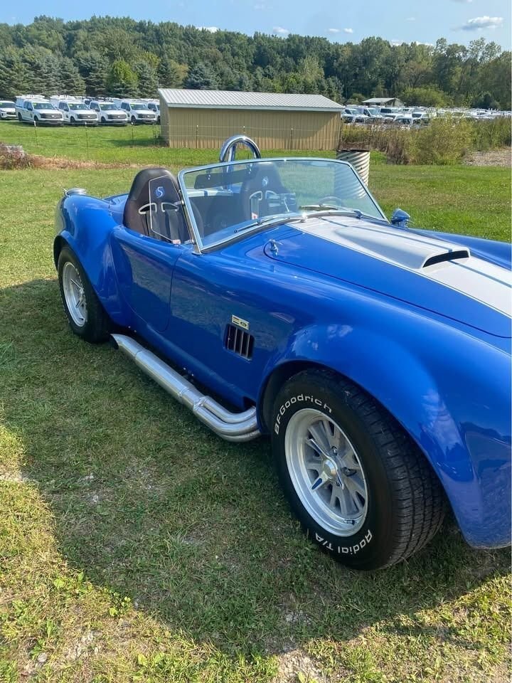 Cabriolet in Glendale, United States 2 - 17363399