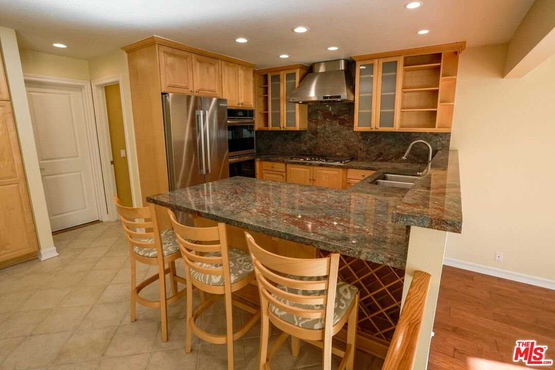 Los Angeles, California, United States 1 - 17360426