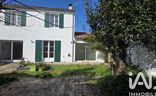 House in La Flotte, Nouvelle-Aquitaine, France 1
