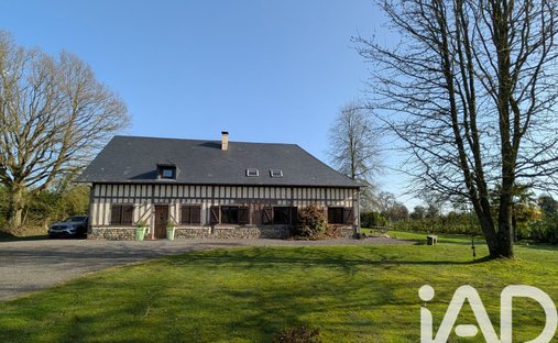 House in Saint-Etienne-l'Allier, Normandy, France 1