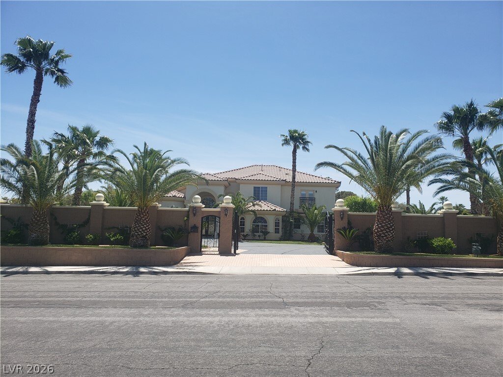 House in Las Vegas, Nevada, United States 1 - 17365475