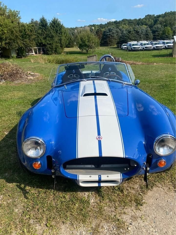 Cabriolet in Glendale, United States 4 - 17363399