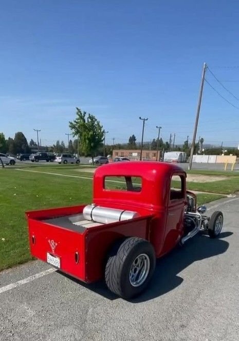 Pickup in Glendale, United States 4 - 17363403