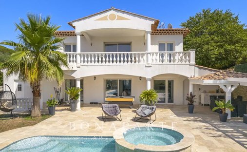 Villa in France 1