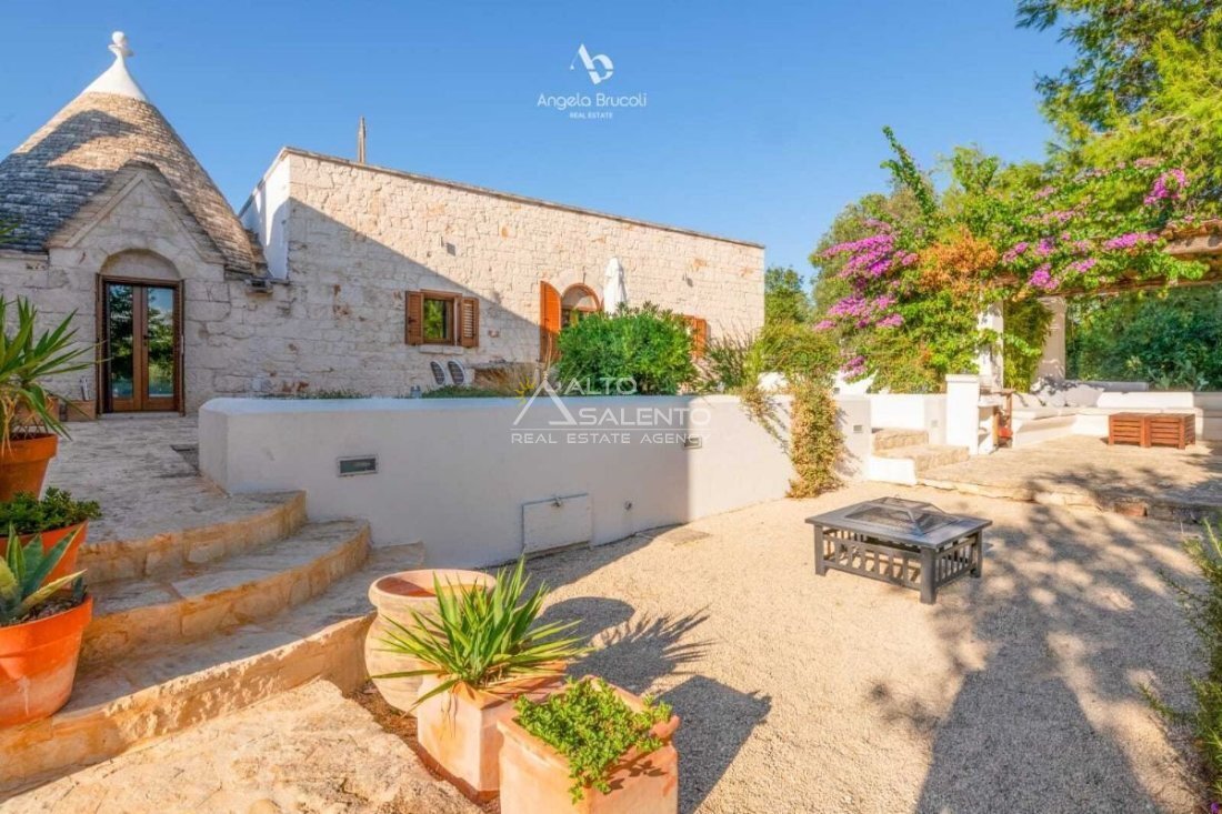 Villa in Ceglie Messapica, Apulia, Italy 2 - 17359246
