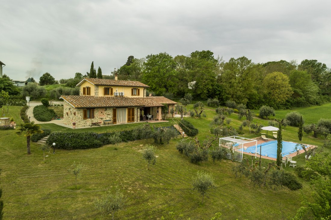 Villa in Center, Cortona, Tuscany 1 - 17366206