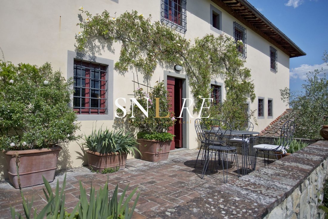 Villa in Rignano sull'Arno, Tuscany, Italy 2 - 17361498