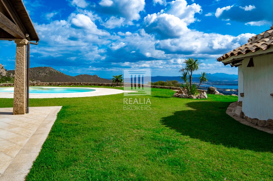 Estate in Olbia, Sardinia, Italy 4 - 17371745