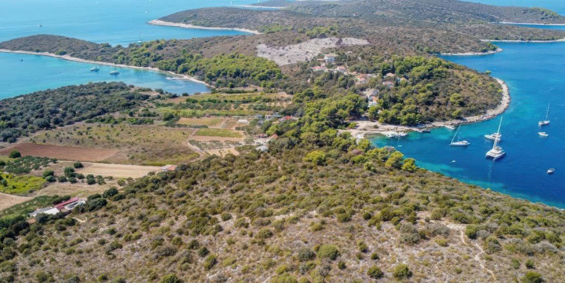 Land in Split-Dalmatia County, Croatia 1 - 17372084