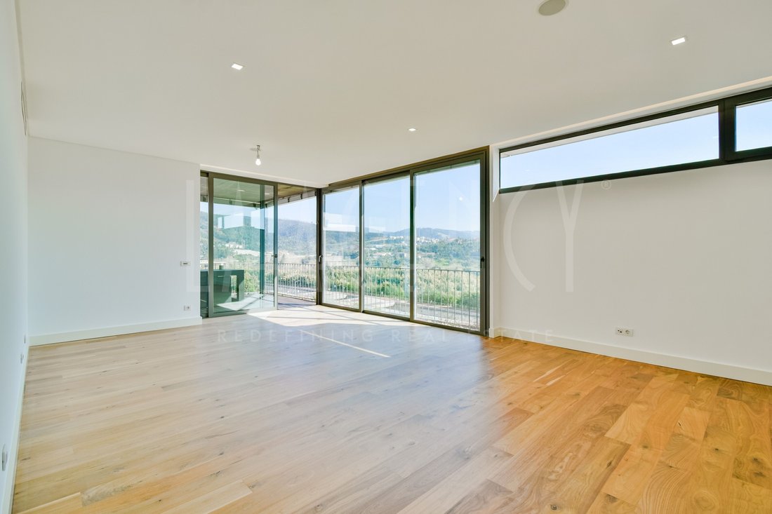 Apartment in Santo Antonio dos Olivais, Coimbra District, Portugal 5 - 17372031