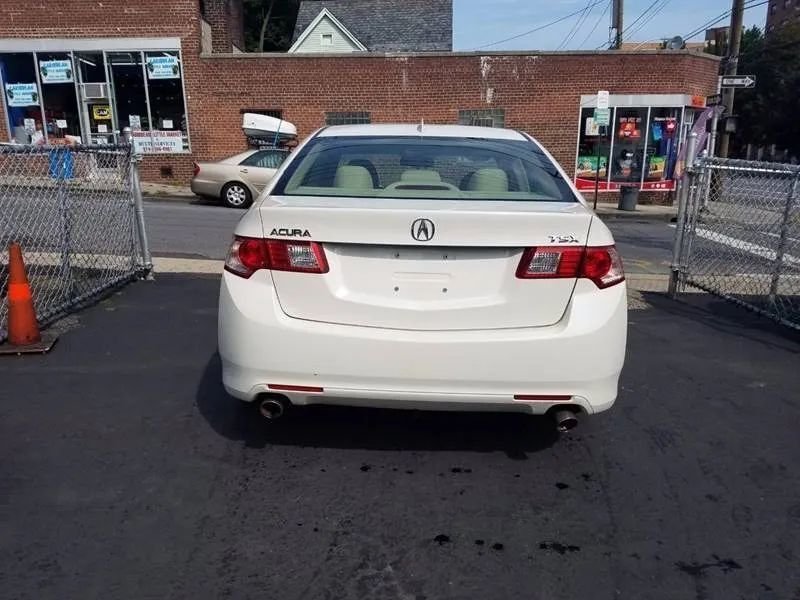 Sedan in White Plains, NY, United States 4 - 13543262