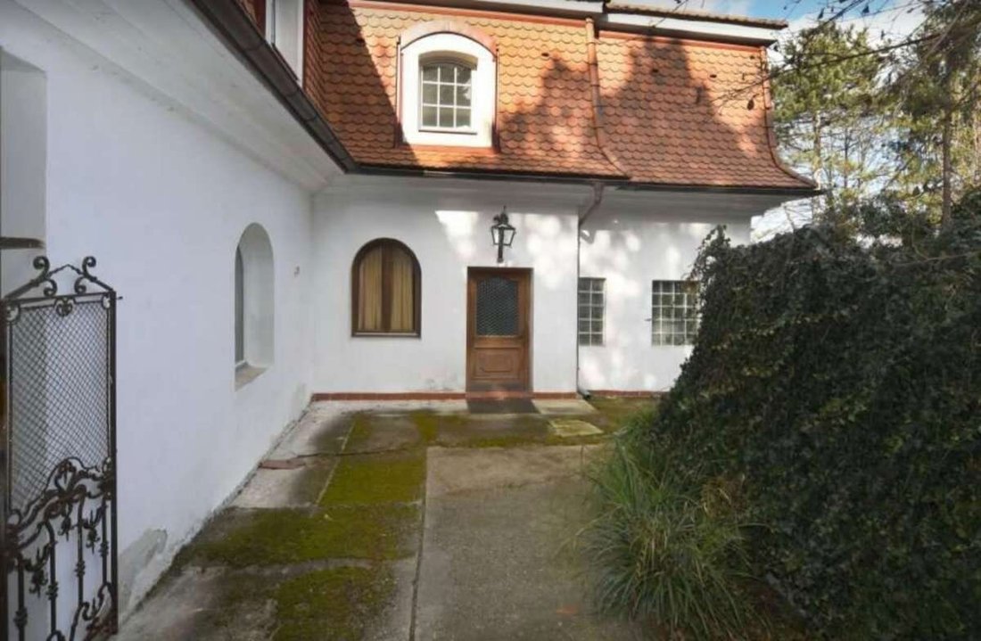 Villa in Klosterneuburg, Lower Austria, Austria 1 - 17371946