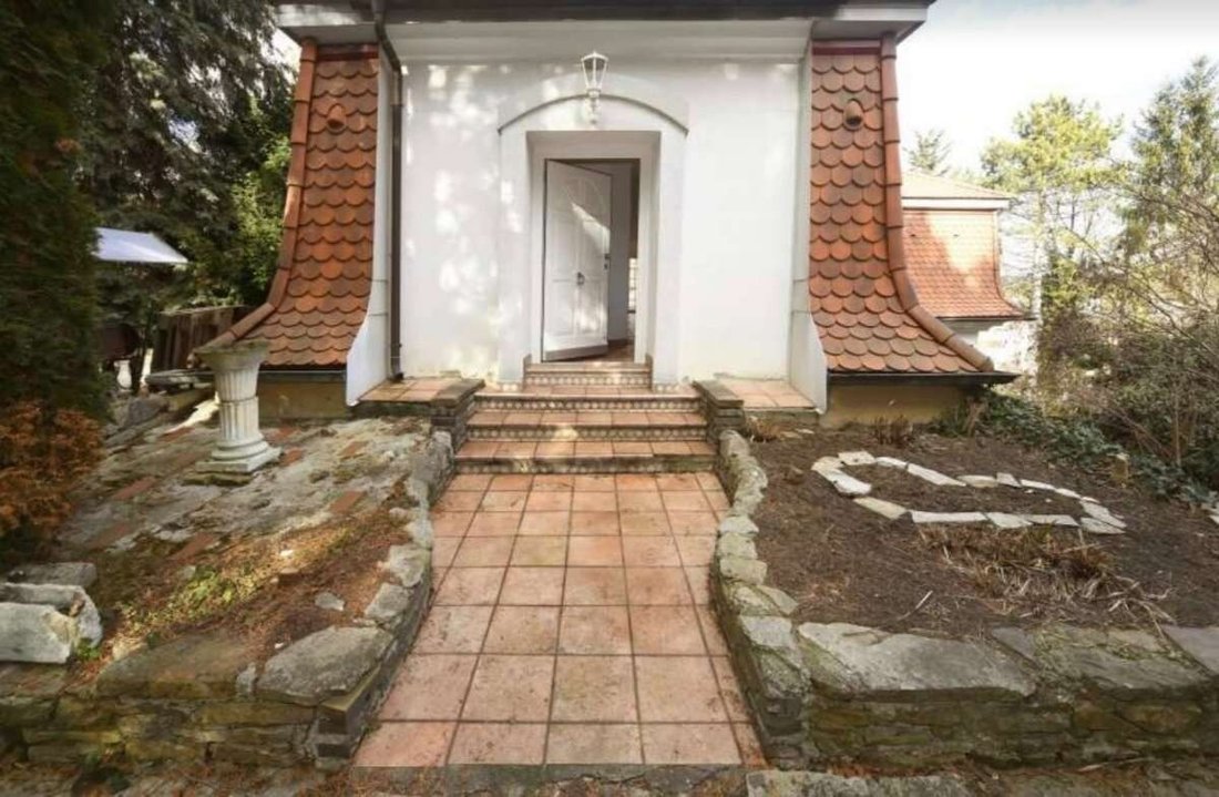 Villa in Klosterneuburg, Lower Austria, Austria 2 - 17371946