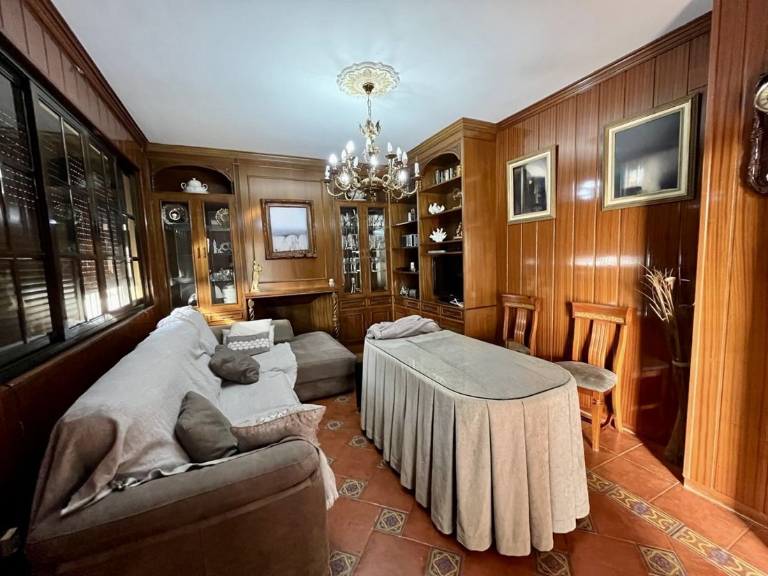 Chalet in Alcala de Guadaira, Andalusia, Spain 2 - 17372191