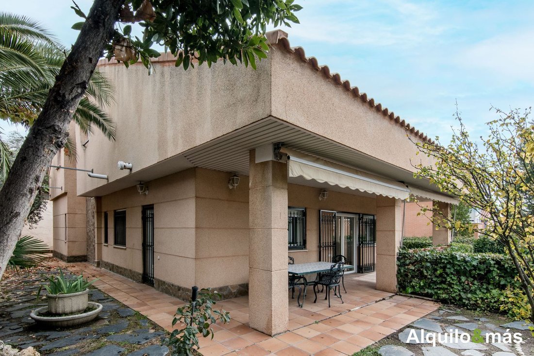 Chalet a Fuencarral-El Pardo, Madrid, Spagna 3 - 17372224
