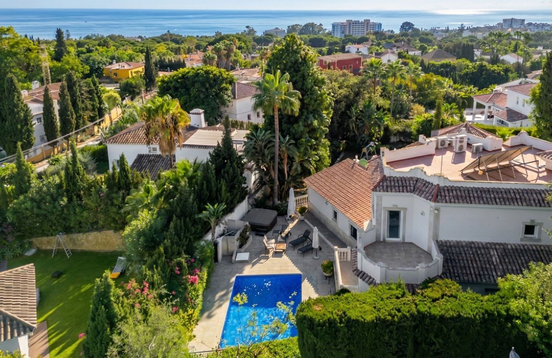 Villa in Marbella, Andalusia, Spain 1 - 17372186