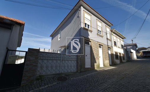 Villa in Custoias, Leca do Balio e Guifoes, Porto District, Portugal 1