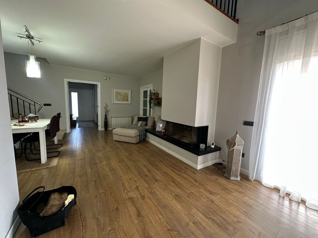 Chalet in Collbato, Catalonia, Spain 5 - 17372199