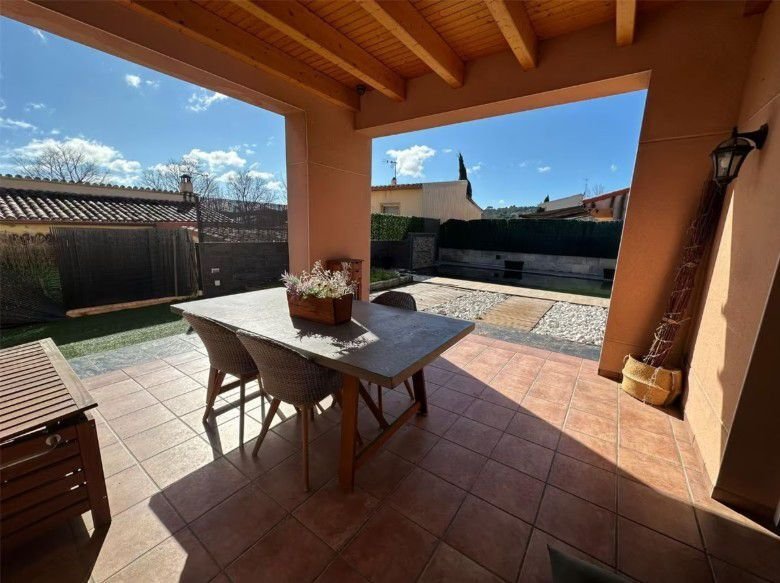 Chalet in Collbato, Catalonia, Spain 3 - 17372199