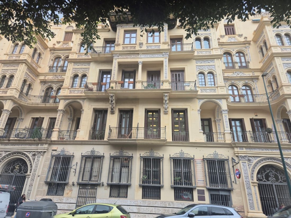 Apartment in Playa De La Malagueta, Centro, Malaga 1 - 17372202