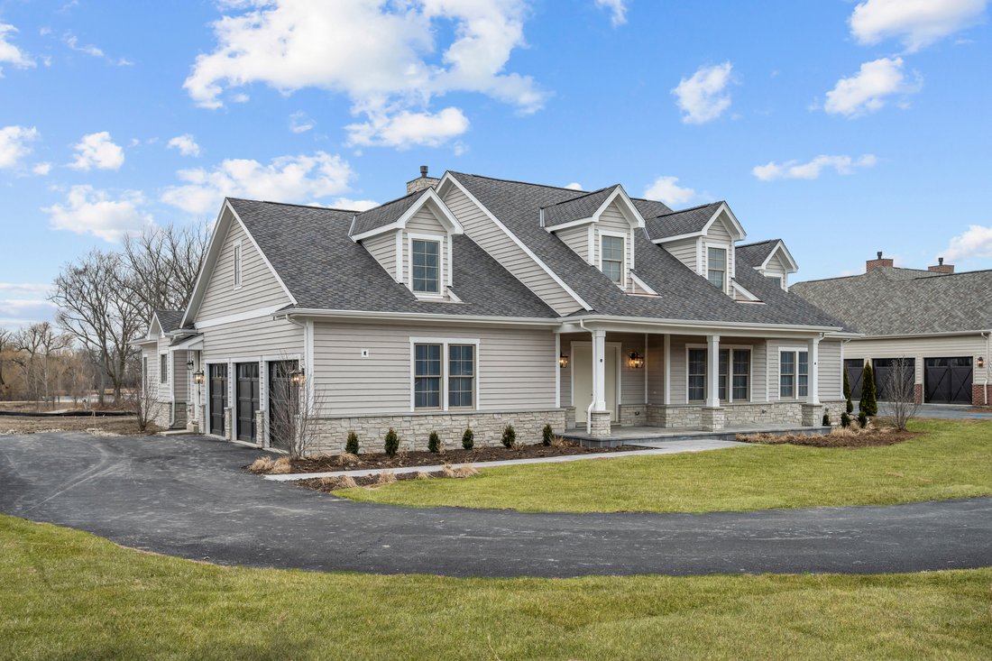 House in Lake Bluff, Illinois, United States 2 - 16810874