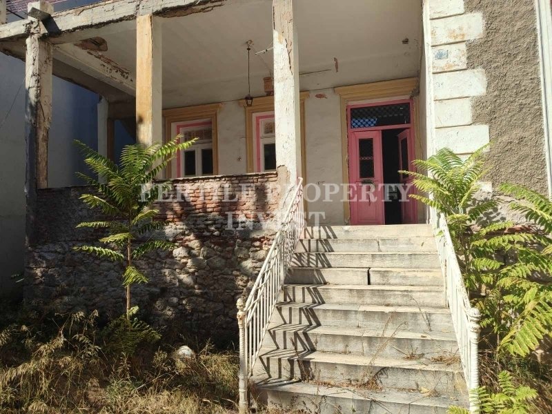 House in 3rd District of Piraeus, Piraeus, Greece 2 - 17372436