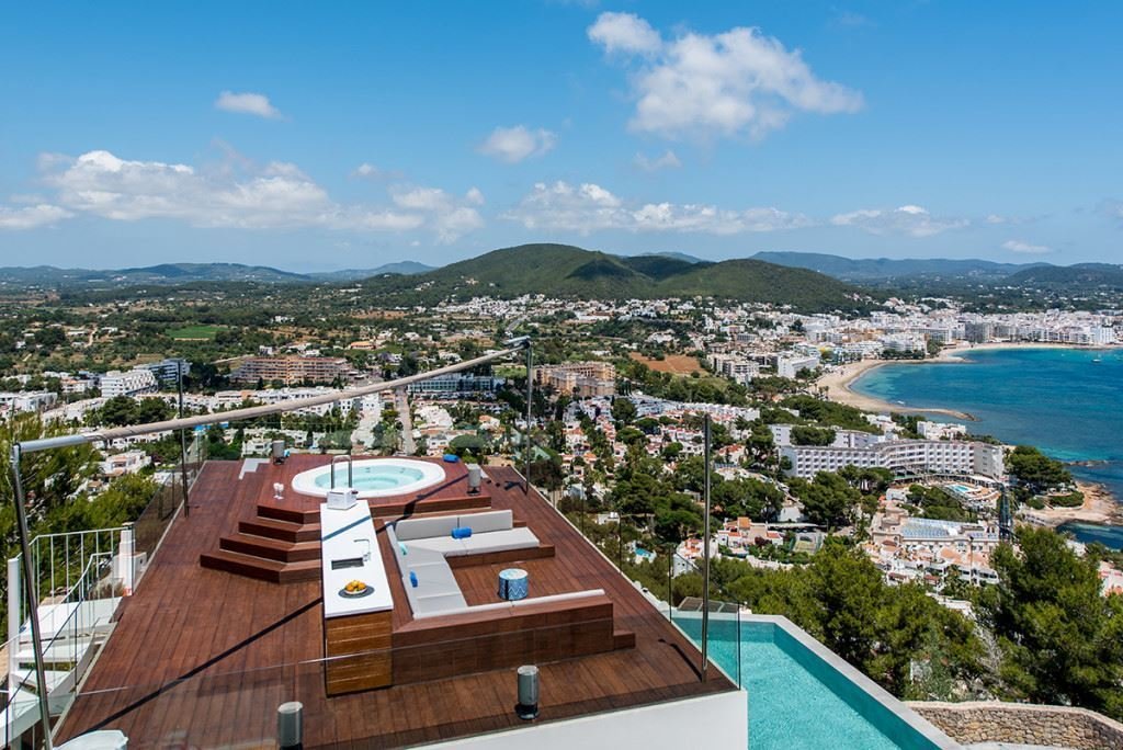 Villa in Santa Eularia des Riu, Balearic Islands, Spain 4 - 17372383