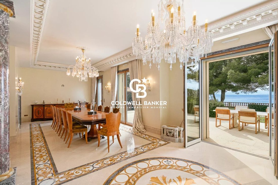 Villa in Antibes, Provence-Alpes-Côte d'Azur, France 1 - 17372828
