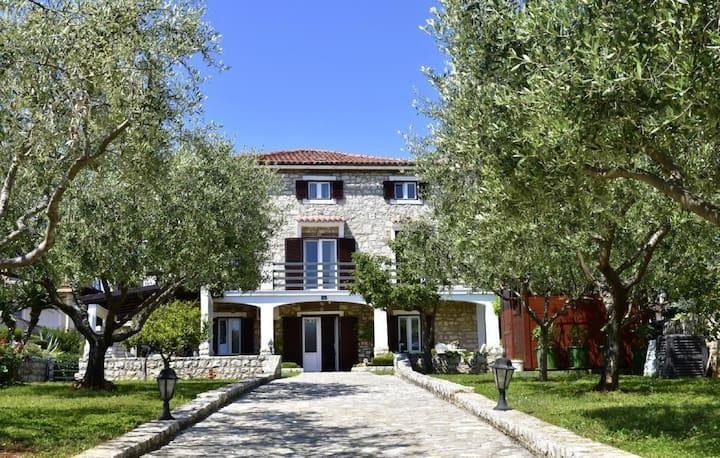 Villa in Umag, Istria County, Croatia 1 - 17373829