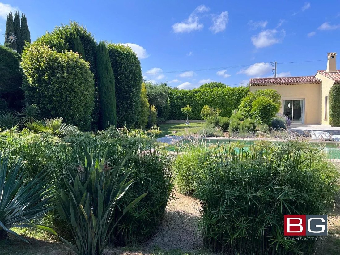 House in Saint Maymes-Lauvert, Antibes, France 2 - 15474242