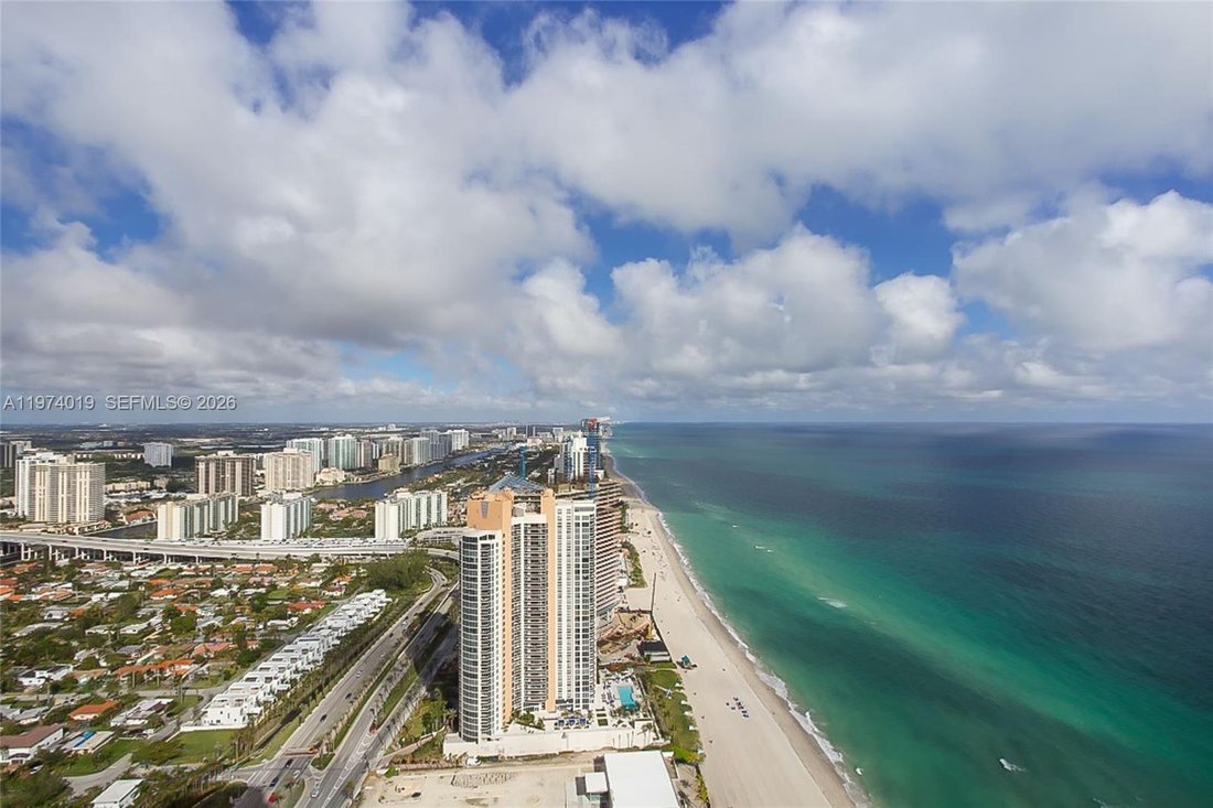 Condo in Sunny Isles Beach, Florida, United States 4 - 17374472