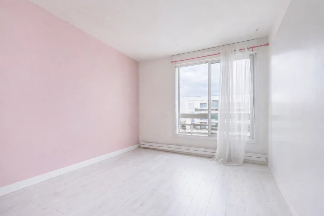 Apartment in Eiffel, Levallois-Perret, France 5 - 17373609