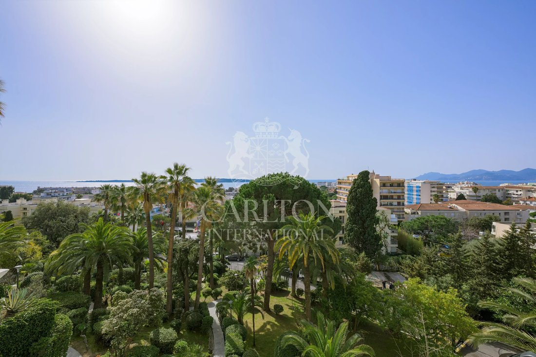 Apartment in La Californie, Cannes, France 3 - 17373629